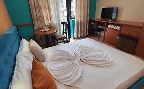 Quick Stop Hotel